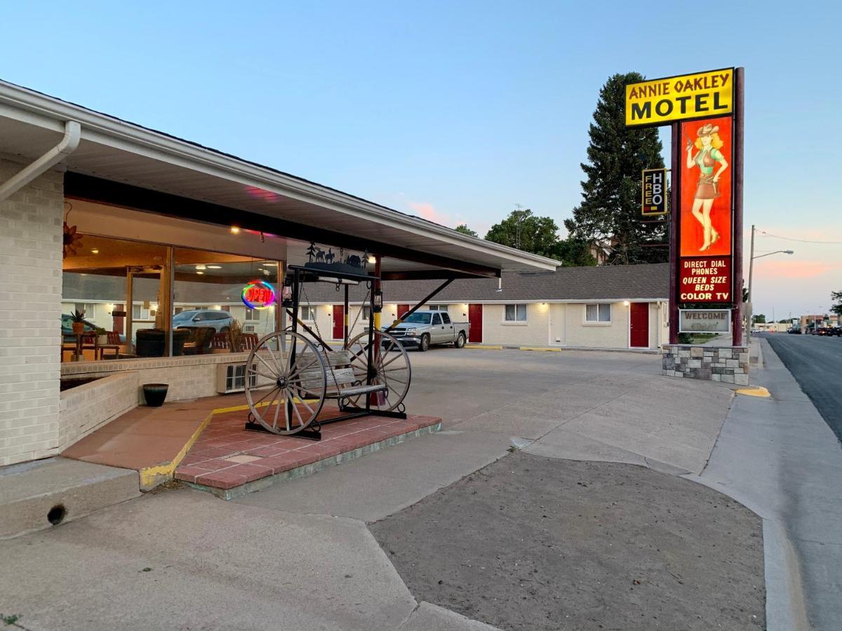 Annie Oakley Motel Oakley Esterno foto