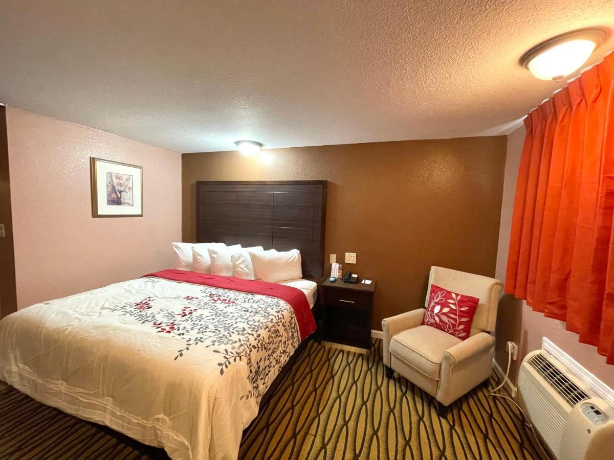 Annie Oakley Motel Oakley Esterno foto