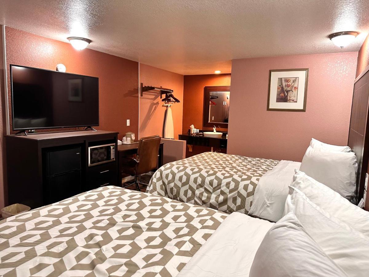 Annie Oakley Motel Oakley Esterno foto