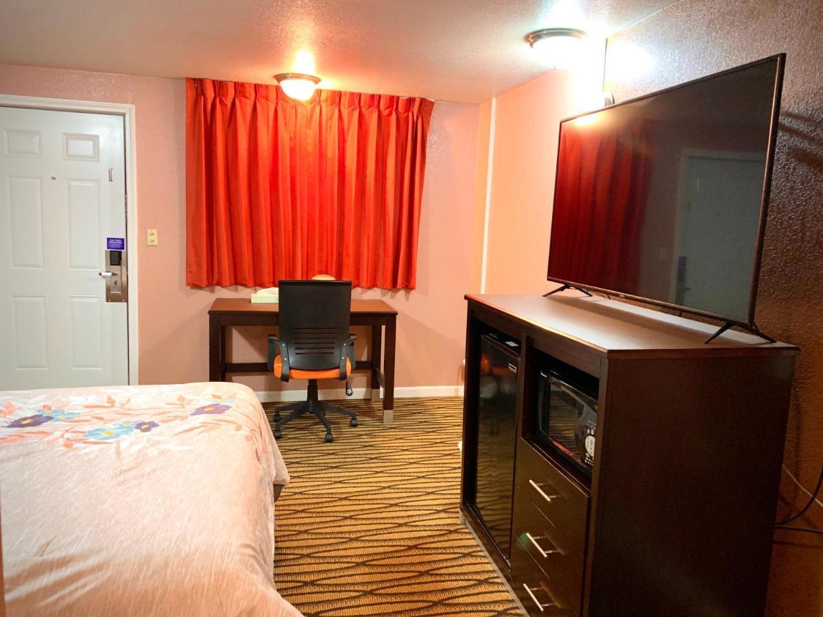 Annie Oakley Motel Oakley Esterno foto